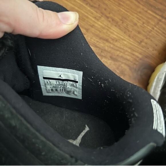 Nike Air Jordan 11 Retro Low Barons Black Metallic Size: 8.5 - Picture 4 of 15